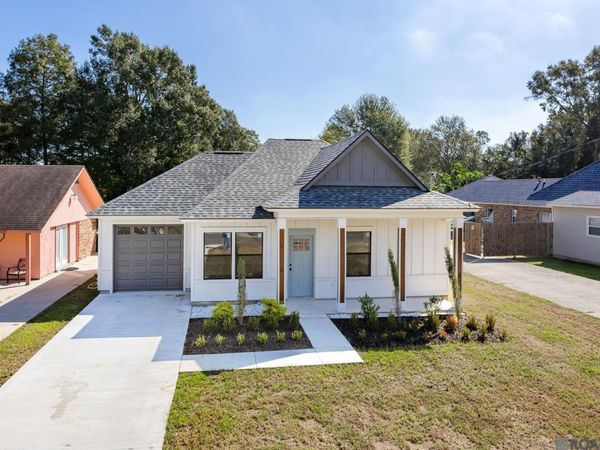 905 Bohne Rd, Port Allen, LA 70767
