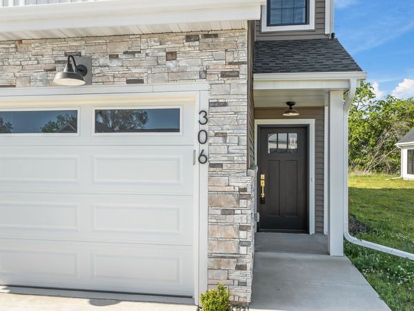 306 Willow Street, Unit 306, Pardeeville, WI 53954