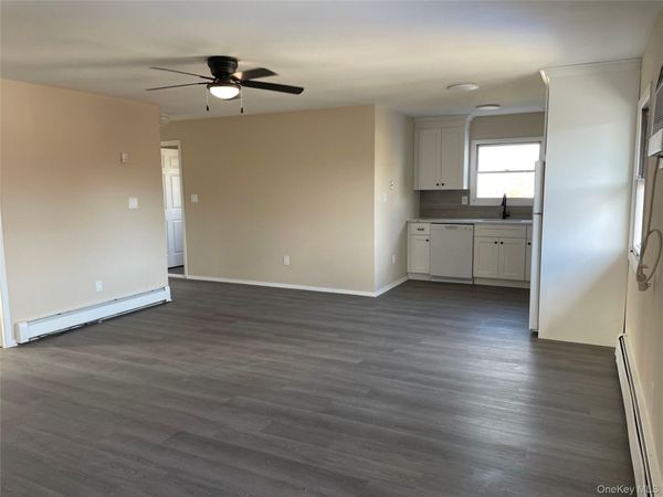 7 Locust Ave , Unit 1, Babylon, NY 11702