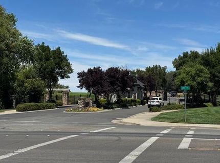 9245 Pinehurst Dr, Roseville, CA 95747 Photo