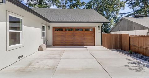710 Hillcrest Ave, Roseville, CA 95678 Photo