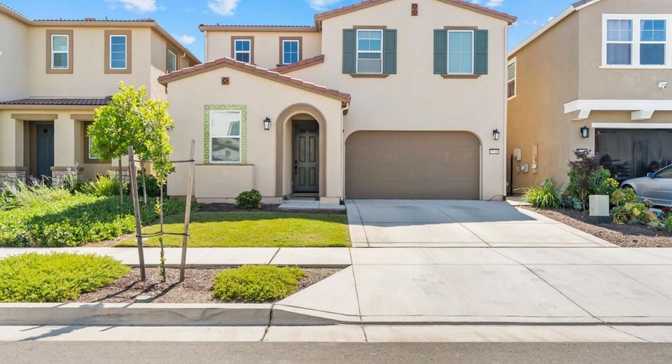 5718 Harveston Way, Sacramento, CA 95835 Photo