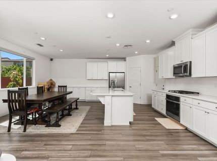 5718 Harveston Way, Sacramento, CA 95835 Photo