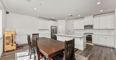 5718 Harveston Way, Sacramento, CA 95835 Photo