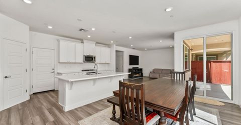 5718 Harveston Way, Sacramento, CA 95835 Photo