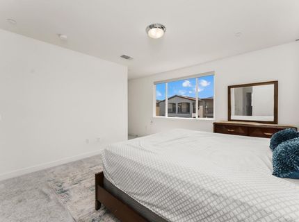 5718 Harveston Way, Sacramento, CA 95835 Photo