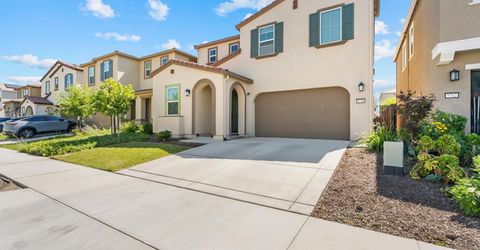 5718 Harveston Way, Sacramento, CA 95835 Photo