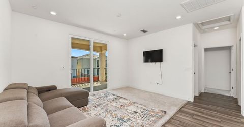 5718 Harveston Way, Sacramento, CA 95835 Photo