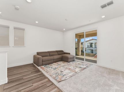 5718 Harveston Way, Sacramento, CA 95835 Photo