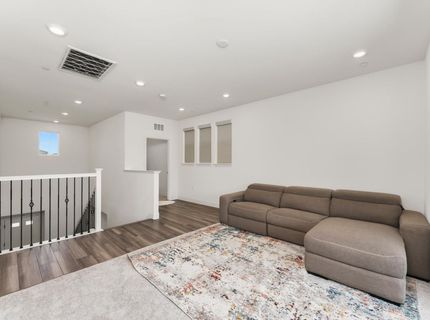 5718 Harveston Way, Sacramento, CA 95835 Photo