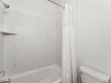5718 Harveston Way, Sacramento, CA 95835 Photo
