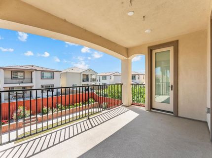 5718 Harveston Way, Sacramento, CA 95835 Photo