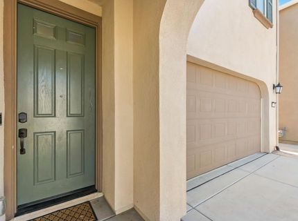5718 Harveston Way, Sacramento, CA 95835 Photo
