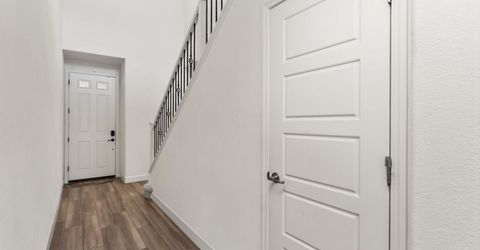 5718 Harveston Way, Sacramento, CA 95835 Photo