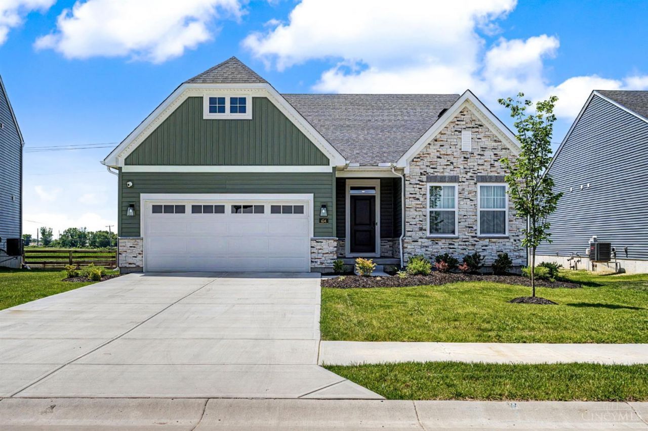 454 Red Maple Lane, Wilmington, OH 45177 Main Photo