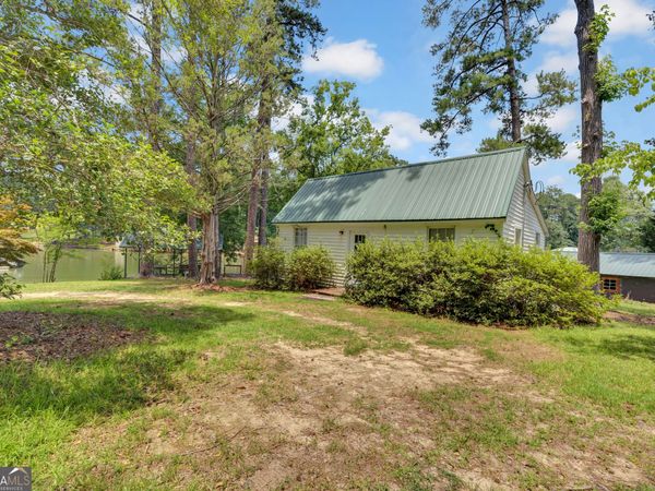 124 E Ward Road, Jackson, GA 30233