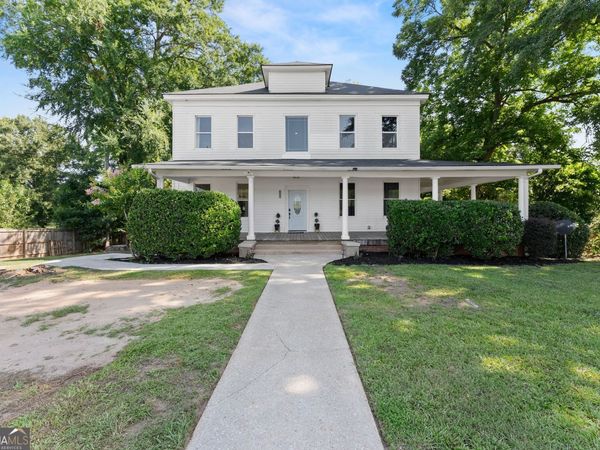 2158 N Broad Street, Commerce, GA 30529