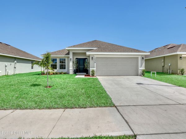 1038 Soleway Avenue NW, Palm Bay, FL 32907