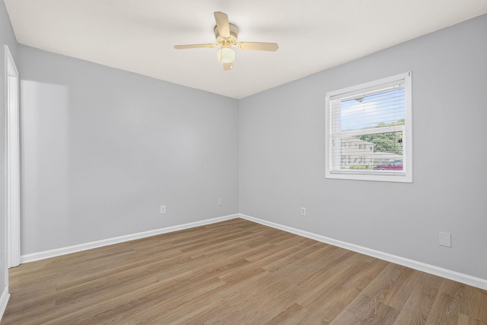 4150 N Horse Shoe Rd. Photo 23