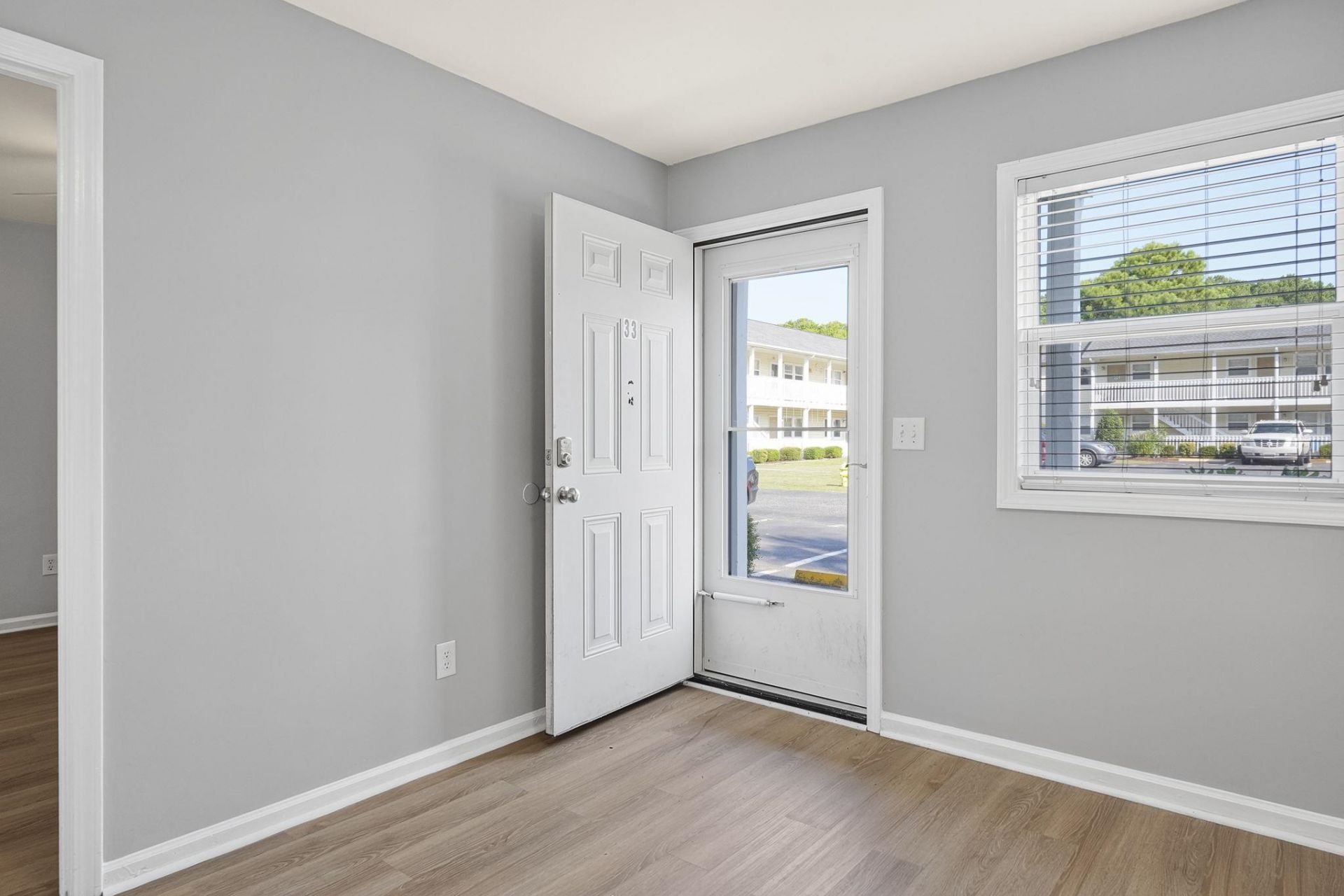 4150 N Horse Shoe Rd. Photo 7