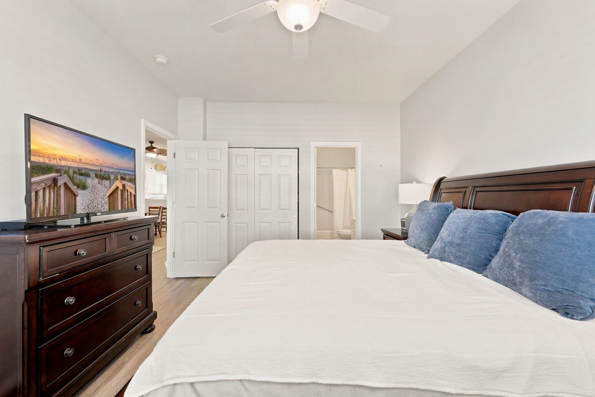 901 West Port Dr.  Photo 12