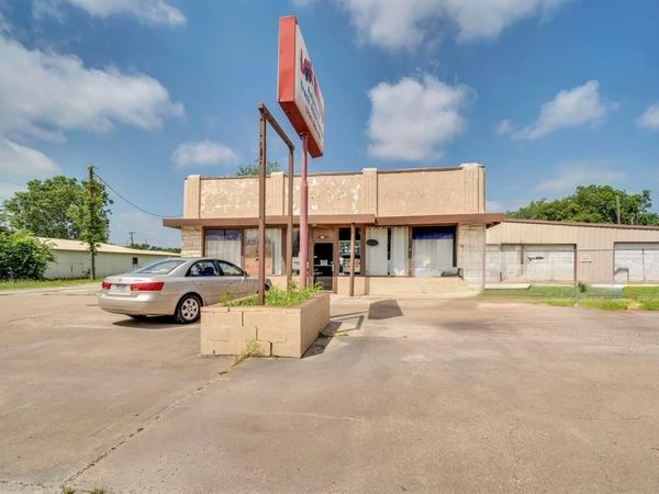 604 Abbott Avenue, Hillsboro, TX 76645