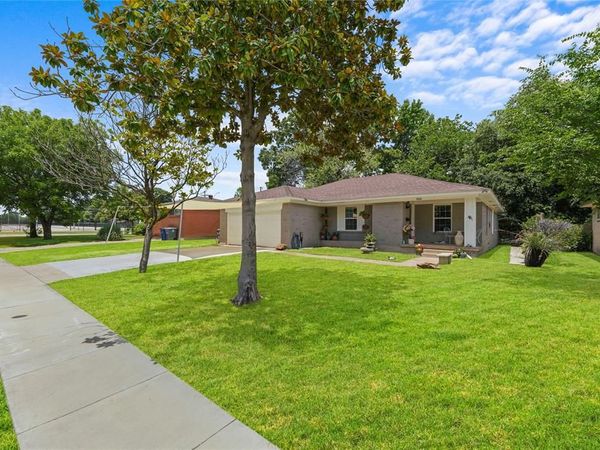 9209 Palisade Drive, Dallas, TX 75217
