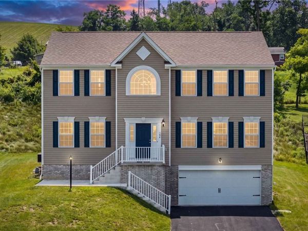 304 Rose Hill Ct , Canonsburg, PA 15317