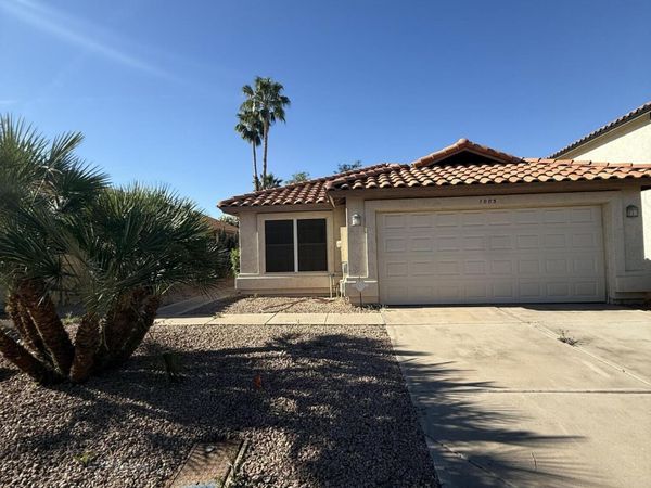 1005 W CANTEBRIA Drive, Gilbert, AZ 85233