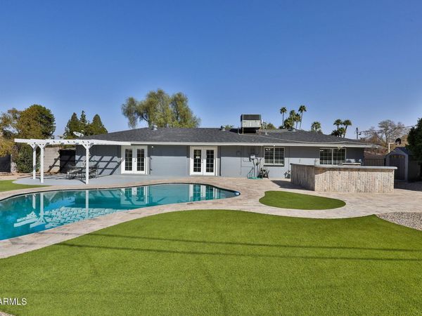 811 W NORTHERN Avenue, Phoenix, AZ 85021