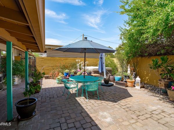 5525 N 12TH Street, Phoenix, AZ 85014