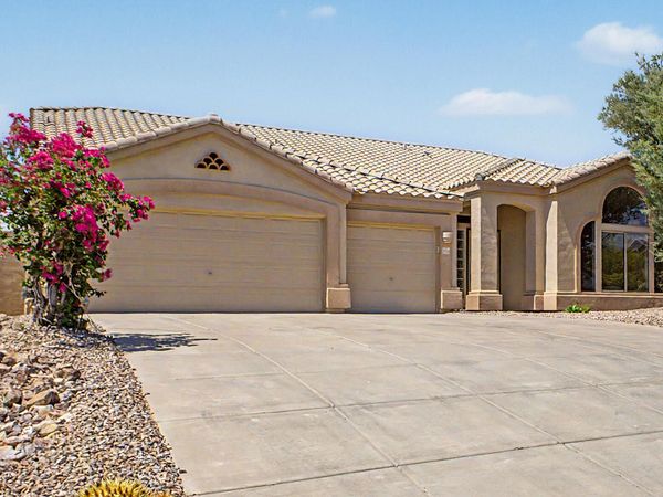 7926 E SADDLEBACK Circle, Mesa, AZ 85207
