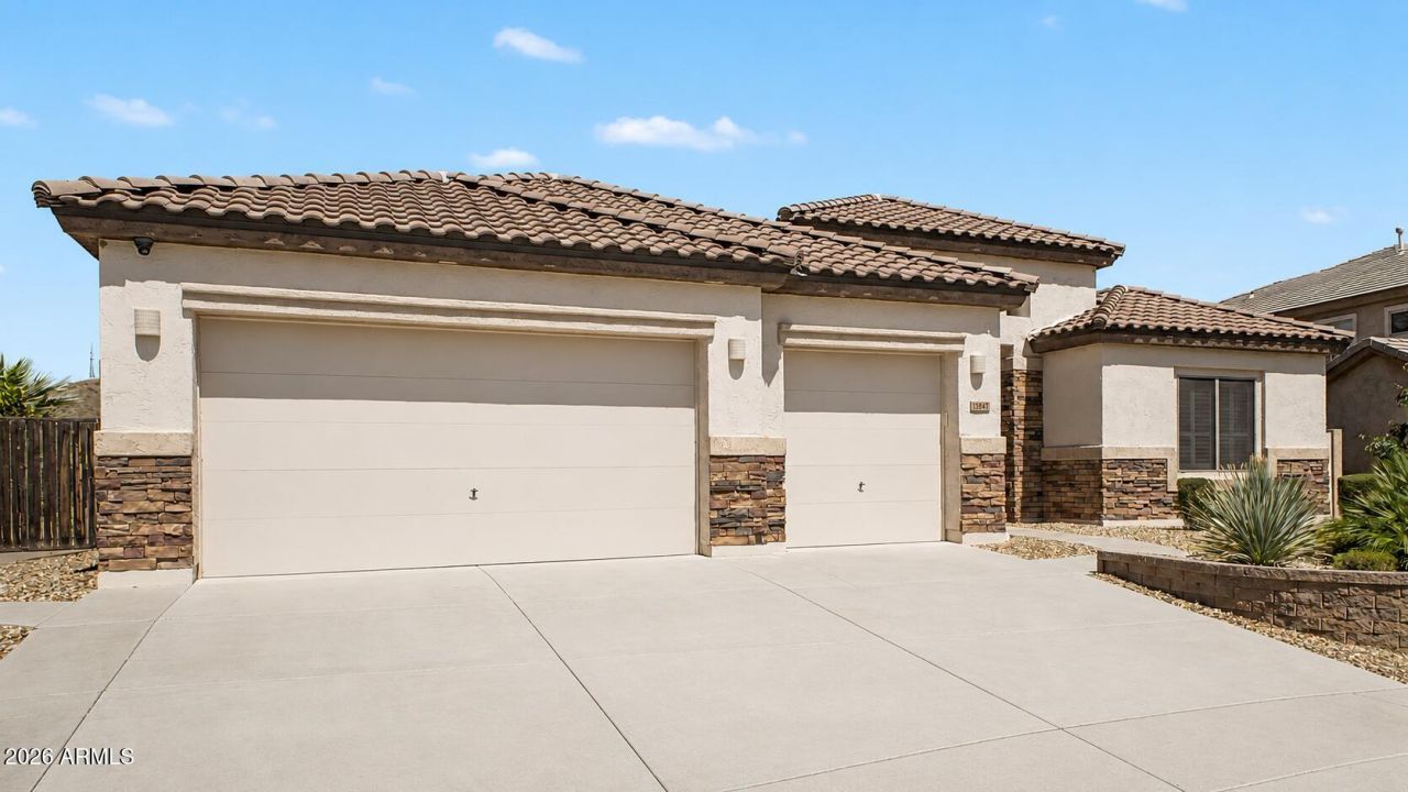 33317 N 21st Drive, Phoenix, AZ 85085 Main Photo