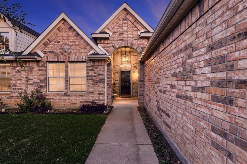 3505 Mustang Drive, Denton, TX 76210 Main Photo
