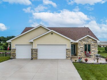 2459 MULLIGAN TRAIL Trail, LOGAN, IA 51546
