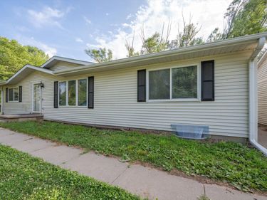 2359 NORTON Avenue, LOGAN, IA 51546