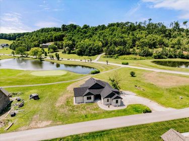 43 Cedar Ridge Drive, London, KY 40744