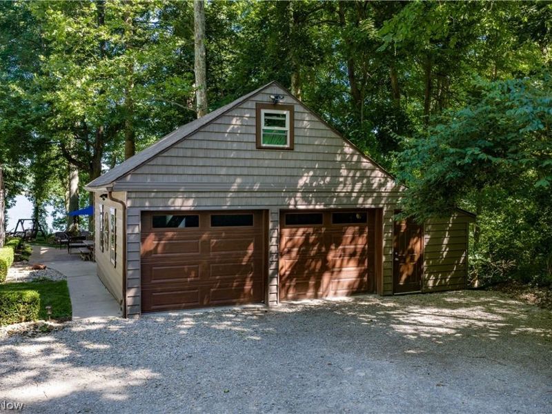 8745 Locust Street SW, Sherrodsville, OH 44675 Photo 10
