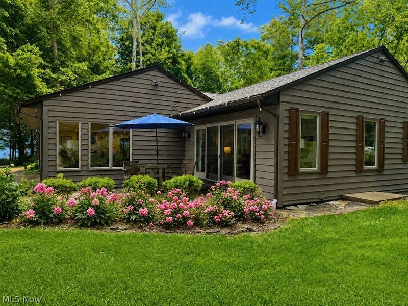 8745 Locust Street SW, Sherrodsville, OH 44675 Photo 25