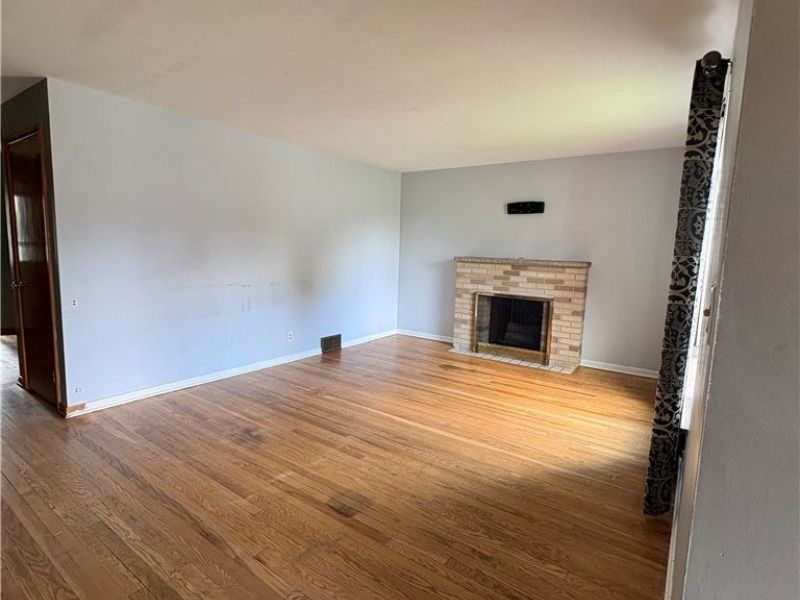518 Vince Avenue NW, Canton, OH 44708 Photo 3
