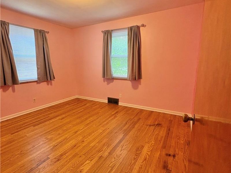 518 Vince Avenue NW, Canton, OH 44708 Photo 9