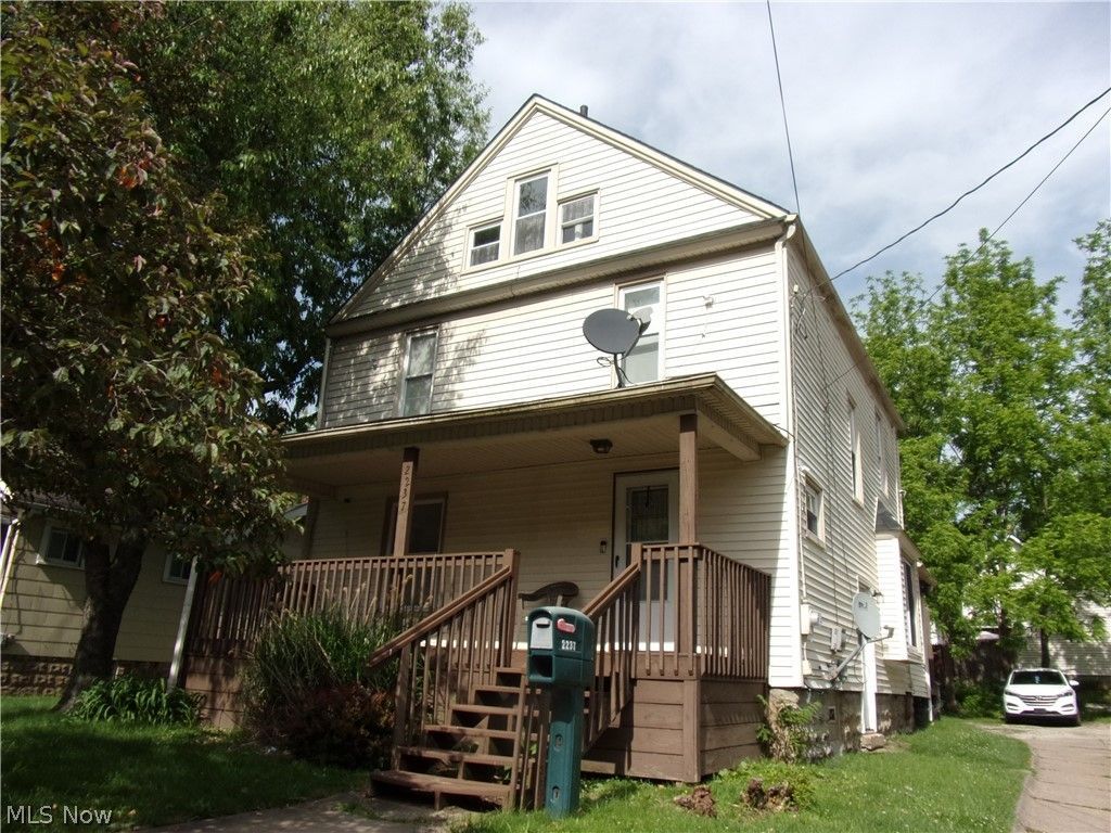 2237 19th Street Sw, Akron, OH 44314 Main Photo