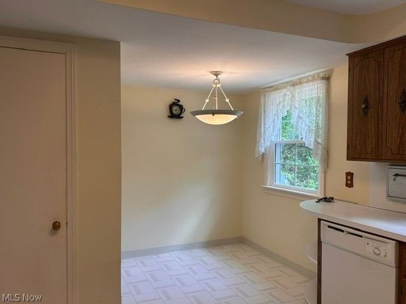 4353 Groveland Road, University Heights, OH 44118 Photo 19