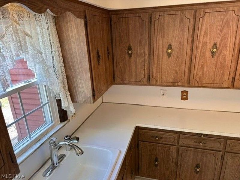 4353 Groveland Road, University Heights, OH 44118 Photo 9