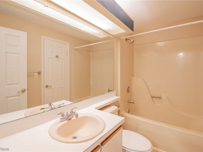 3765 Lake Run Boulevard, Stow, OH 44224 Photo 16