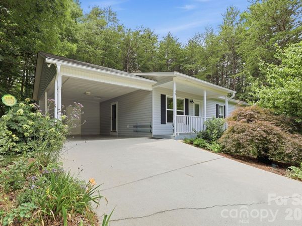 15 Valley Street , Granite Falls, NC 28630