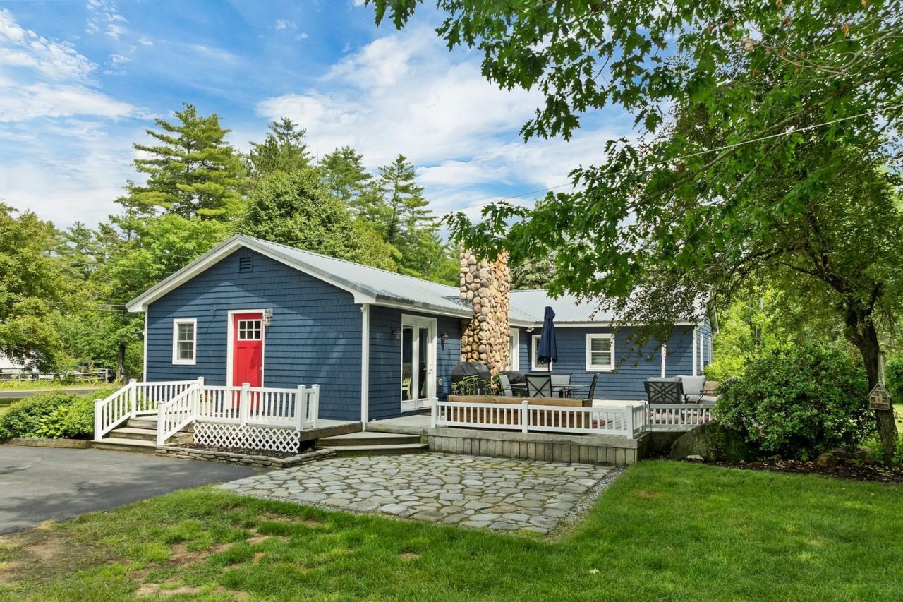 92 White Oak Road, Gilmanton, NH 03837 Main Photo