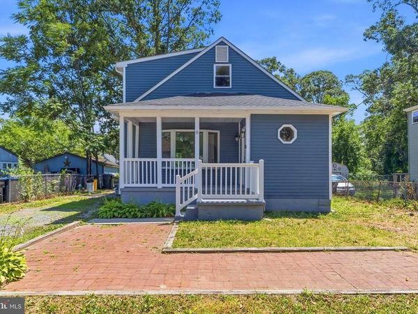 18 W 6TH AVENUE, PINE HILL, NJ 08021