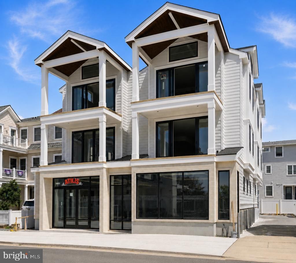 4411 Landis Avenue, Unit 301, Sea Isle City, NJ 08243 Main Photo
