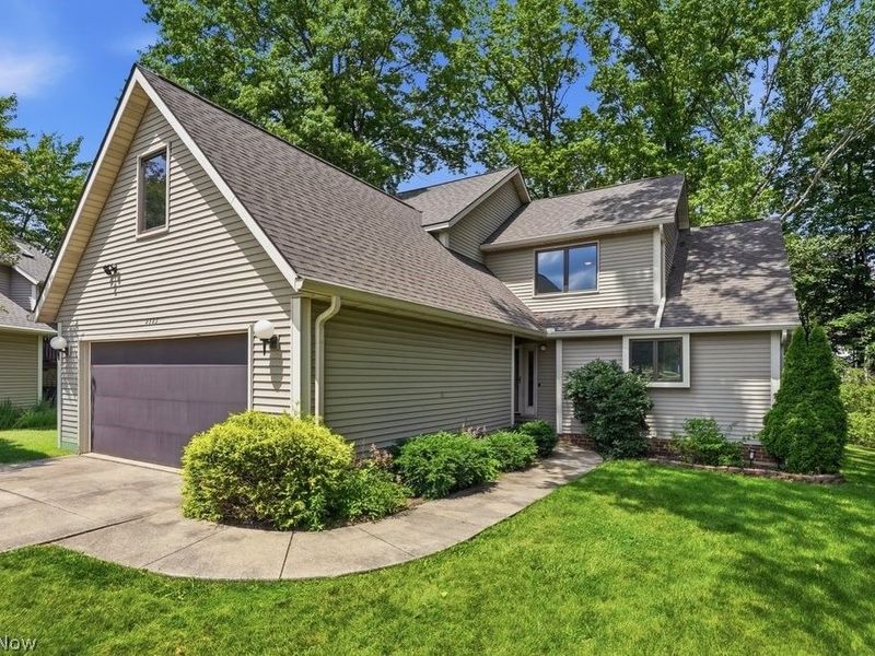 2323 Call Road, Stow, OH 44224 Photo 1